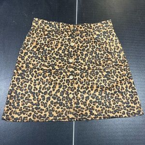 Leopard print animal print skirt medium
